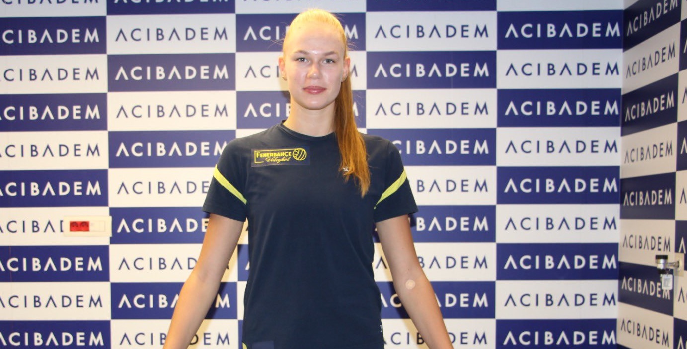 Arina Fedorovtseva Sa L K Kontrol Nden Ge Ti Voleybolun Renkli D Nyas