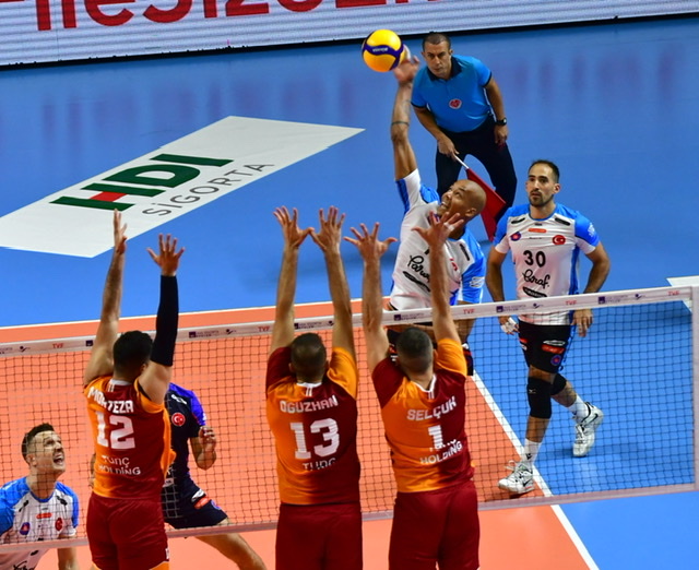 AXA Sigorta Efeler Liginde 4 Hafta Devam Ediyor Voleybolun Renkli